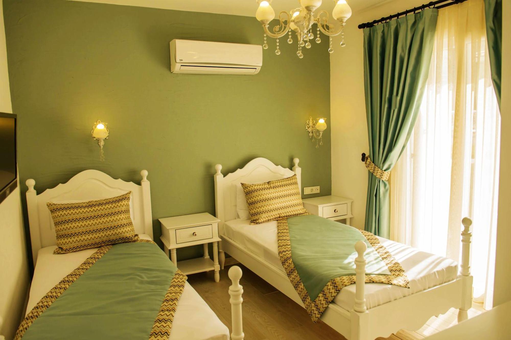 Selin Hotel Alacati Exterior photo